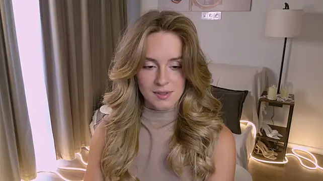 RozzitaBedberry live cam on StripChat