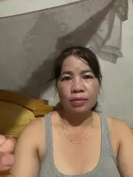 milk_sugar2k live cam on StripChat
