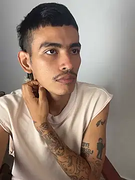 sorry-mom69 live cam on StripChat