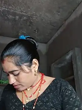 Hot_kamla