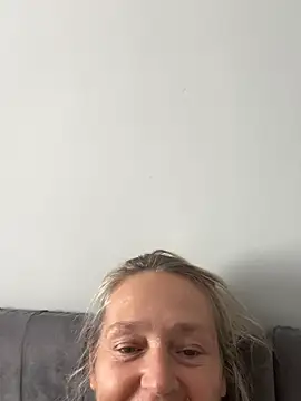 Blondnboujee53