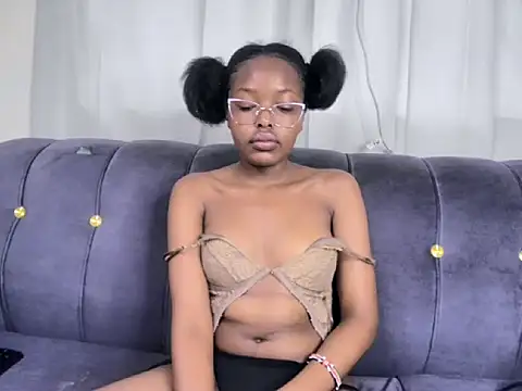Sweet_PROTON live cam on StripChat