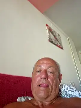gianbragallini live cam on StripChat