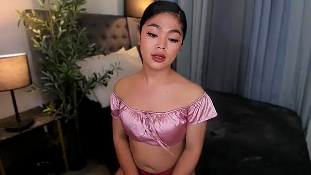 AsianHugecockAnna live cam on StripChat