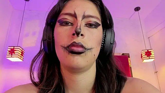moon_winy live cam on StripChat