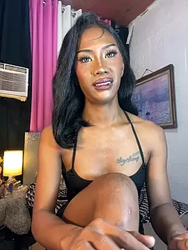 Tarah_victoria_collins live cam on StripChat