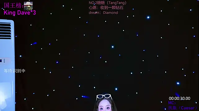 CCTW-100 live cam on StripChat