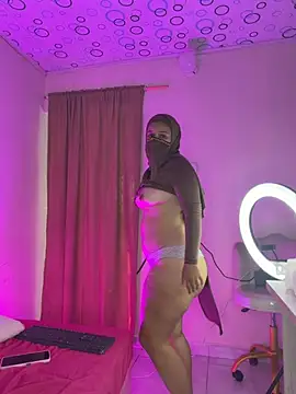 Alessia_Nassar live cam on StripChat