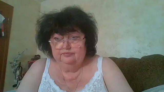 MilaSky5303 live cam on StripChat