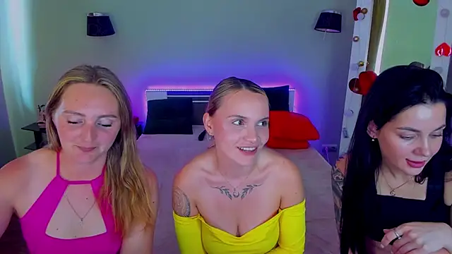 MagicEyess live cam on StripChat