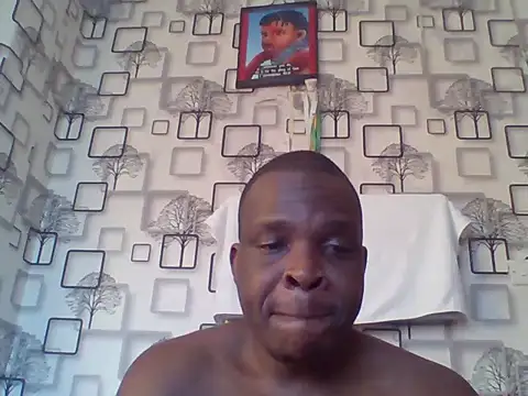 Chumba_001 live cam on StripChat
