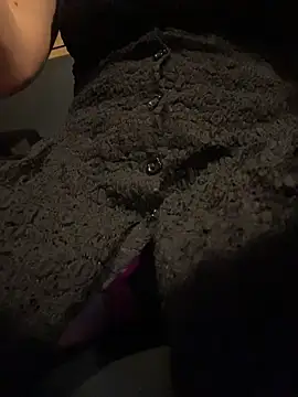 Holly_Play live sex cam