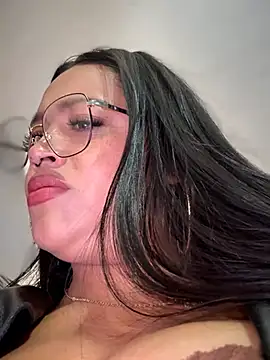 Mia_Risky-1 live sex cam