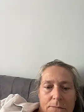 Blondnboujee53