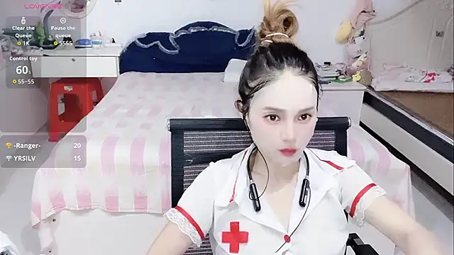 miaomiao-99 live cam on StripChat