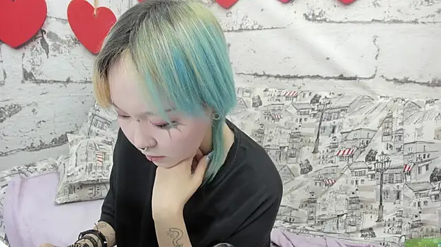 Cute__Kiko live cam on StripChat