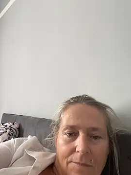 Blondnboujee53