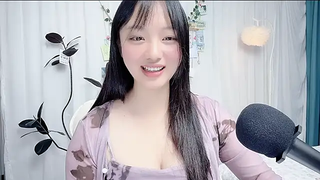 Winnie666999 live sex cam