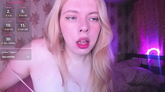 Cutie_Bambi Live Webcam on Stripchat