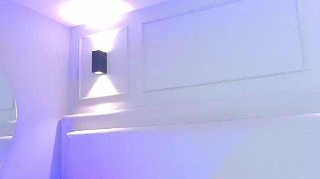 NaomiKlarc live cam on StripChat