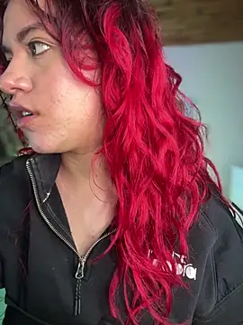 NikkiNix