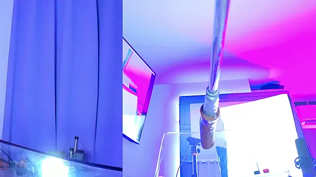 NathaxaLeans live webcam