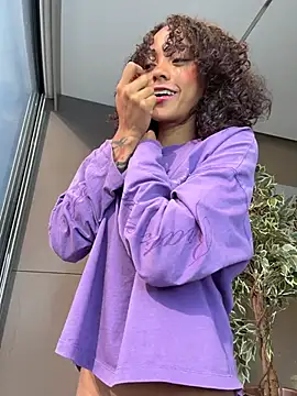 LizStorm_