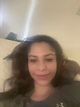 karlatiburcio live cam on StripChat