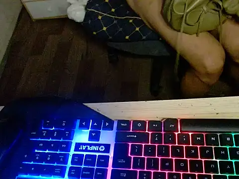 AshantTsiBigCock live cam on StripChat