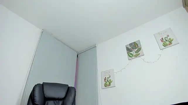 Naomy_foxx1