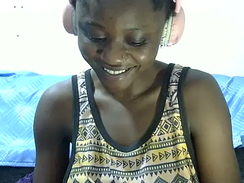 sweet_caci live cam on StripChat