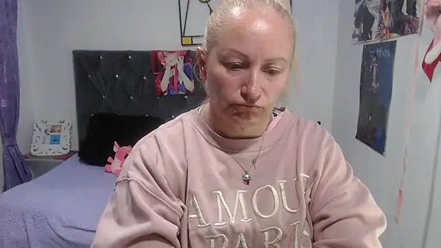 emperabigbootybigass 📰 online nude chat