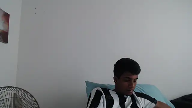 stevenosori live cam on StripChat