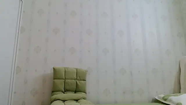 coco-LL live cam on StripChat