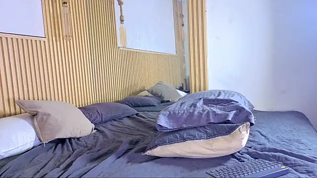 maxmuscle10 live cam on StripChat