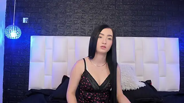 Catalina_Florez live cam on StripChat