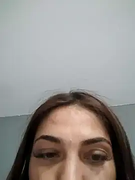 AntoniaHottie live cam on StripChat