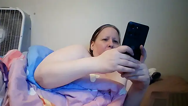 starlight1983 live cam on StripChat