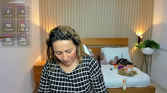 luciana_ballesteros_ live cam on StripChat