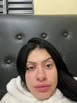 belababyy live cam on StripChat