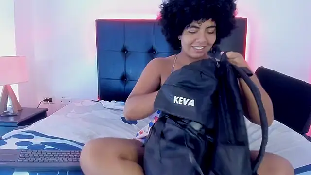 ElaAndNox live cam on StripChat