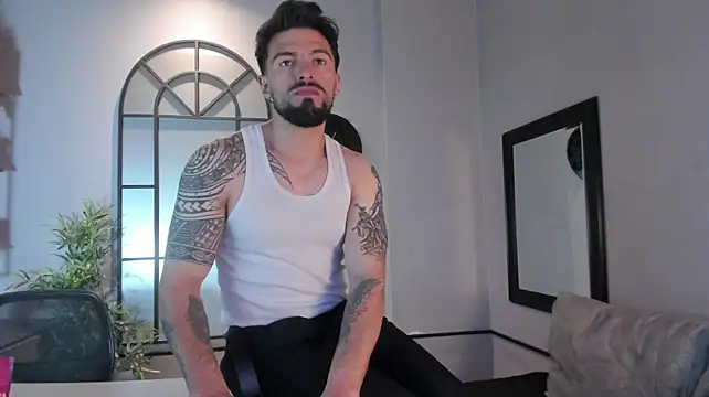 Liam_ashford live cam on StripChat
