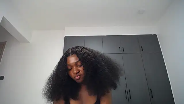 Pretty_Liya08 live cam on StripChat