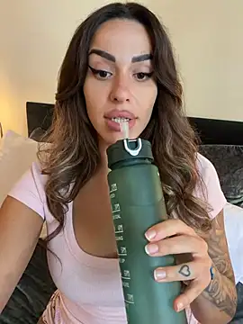 Webcam Model(-Alisa) is live
