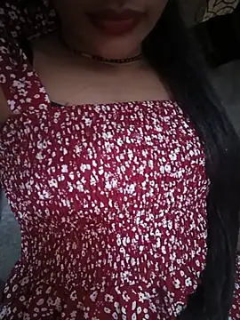 Eshwari_Chopra live cam on StripChat