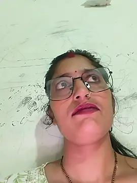 Pooja_shre live cam on StripChat