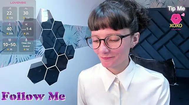 Valery_More__ live cam on StripChat