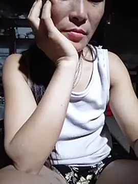 Heryy_xx live cam on StripChat