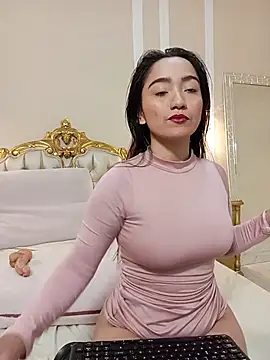 AuroraRenard live cam on StripChat