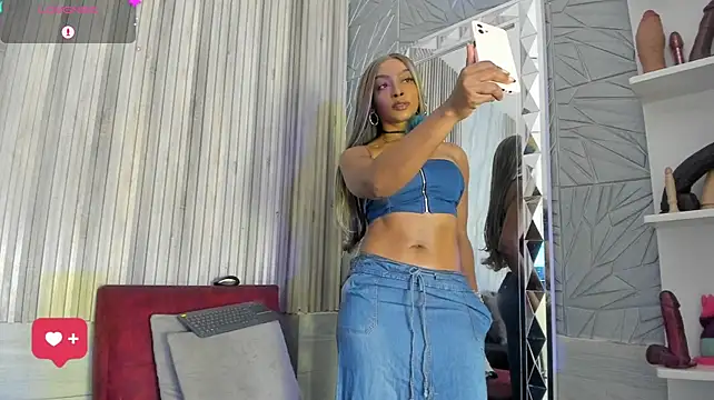 BriannaChelsea momentopname van live room op Stripchat